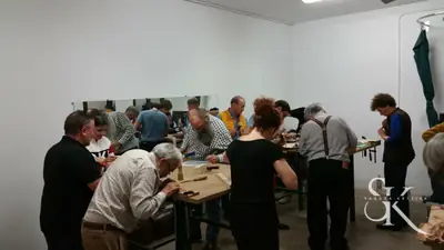 Grupo trabajando en el aula