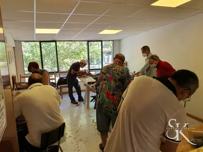 Clase concentrada en sus piezas