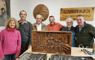 Grupo que muestra un relieve enmarcado